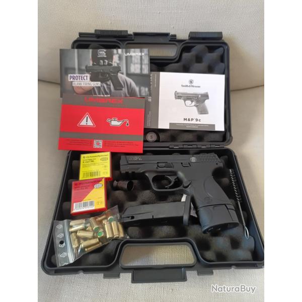 Smith Wesson M&P9c PAK � blanc avec chargeurs court et long et embout