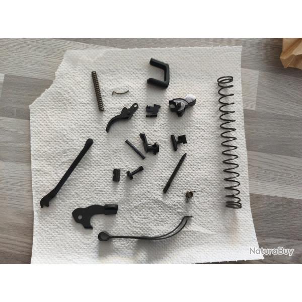 Kit de pi�ces de rechange complet pour Makarov.