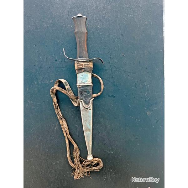 ANCIEN MODELE DE DAGUE DU TIBET DES ANNEES 20, POIGNEE EN CORNE POUR COLLECTION ASIE