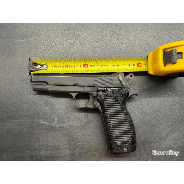 Pistolet Mac 50