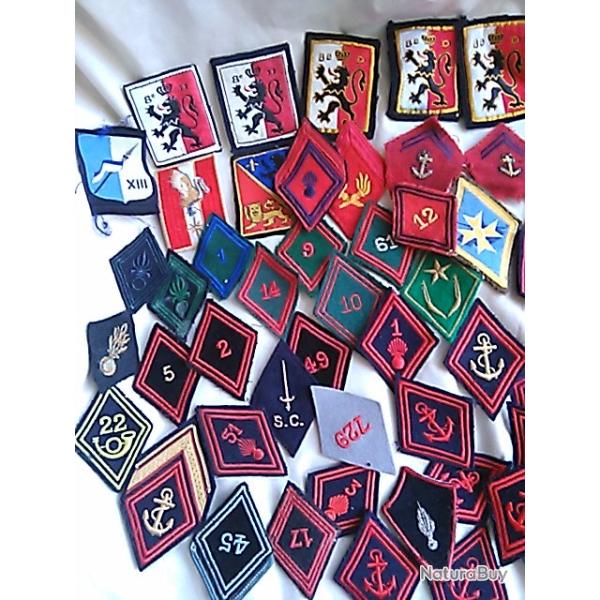 Lot  losanges mod�le 45,pattes de col ,insignes divisionnaire