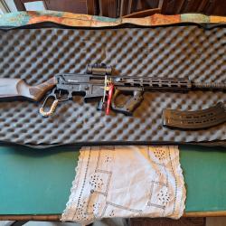 Fusil &agrave; levier de sous garde et Chargeurs Hunt Group L12-SA