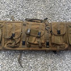 Housse de transport beige d'occasion
