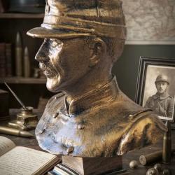 Buste sur socle d'un Soldat Fran&ccedil;ais de 14 en tenue M-1870