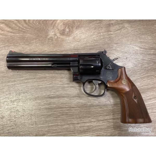 Smith et Wesson mod�le 586-8 calibre 357 magnum