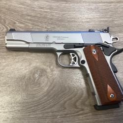 Pistolet smith et wesson 1911 SW1911 CAL 45