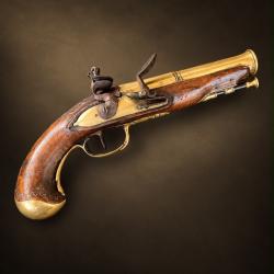 Pistolet &agrave; silex en bronz&eacute; d'officier de marine d'&eacute;poque XVIII SI&Egrave;CLE