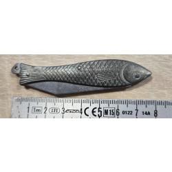 Couteau mikov poisson