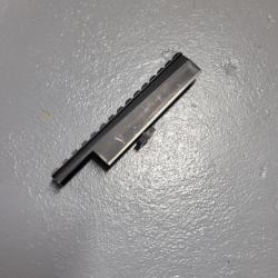 Rail picatinny 20mm pour Famas