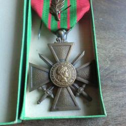 m&eacute;daille croix de guerre 1939 avec palme   WW2