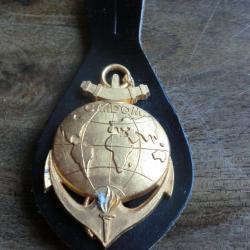 Insigne centre militaire information documentation outre mer  /  DRAGO PARIS