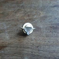 insigne boutonni&egrave;re brevet de moniteur parachutiste