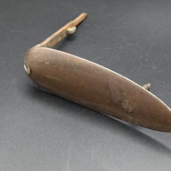 Plaque ancienne en fer pour fusil percussion