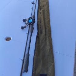 CANNE SAVAGE GEAR SG4 POWER GAME 20-60gr + LEW'S BB1 Pro Series