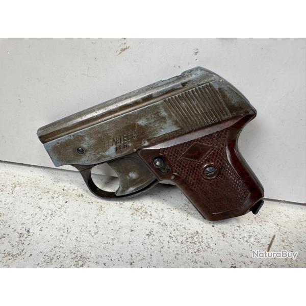 Pistolet d'alarme Fearless M.D cal.6mm � blanc