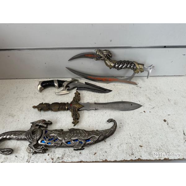 Lot de 4 dagues fantaisie