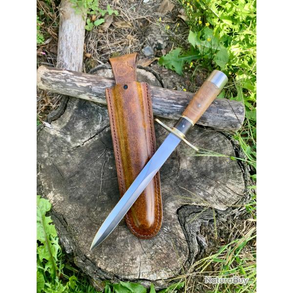 dague de chasse d'artisan / loupe de fr�ne stabilis� / corne d'antilope / lame inox double tranchant