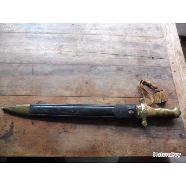 glaive de sapeur a identifier marqu� 613 sur la lame et sur le fourreau