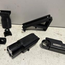 Lot de divers accessoires airsoft