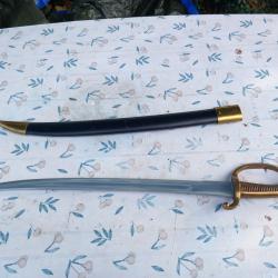 SABRE BRIQUET MODELE AN XI reproduction de qualit&eacute; 1kg450 avec fourreau , sans jeu