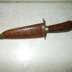 ancien couteau indien bois sculpt&eacute; vintage ethnique