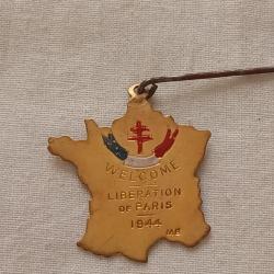 Insigne lib&eacute;ration WW2 original  ( A3 )