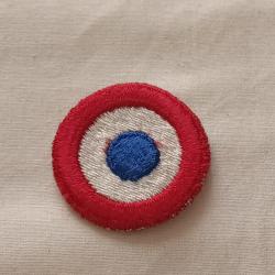 cocarde tricolore en tissu brod&eacute;e WW2 ( A1 )