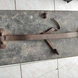 Ancienne Caisse de Transport Militaire / Technique - M&eacute;tal et Bois - D&eacute;but XXe
