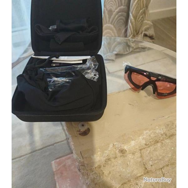 Lunettes coffret alpha complet neuf