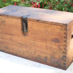 Caisse en bois pour 3 douilles de 15 cm s.Fh.18 Dat&eacute;e 1943 - ref SL22FH002