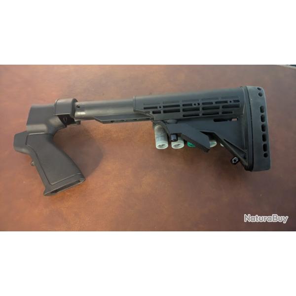 Crosse t�lescopique type M4 pour Mossberg 500, 590 et Maverick 88