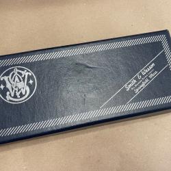 Boite vide Smith & Wesson Mod.13 - 4 pouces
