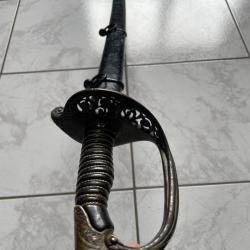 Sabre de cavalerie Napol&eacute;on III vers 1873 avec fourreau manche &eacute;b&egrave;ne
