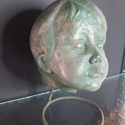 Buste de t&ecirc;te d'enfant de  H&eacute;ly (1937-2009)
