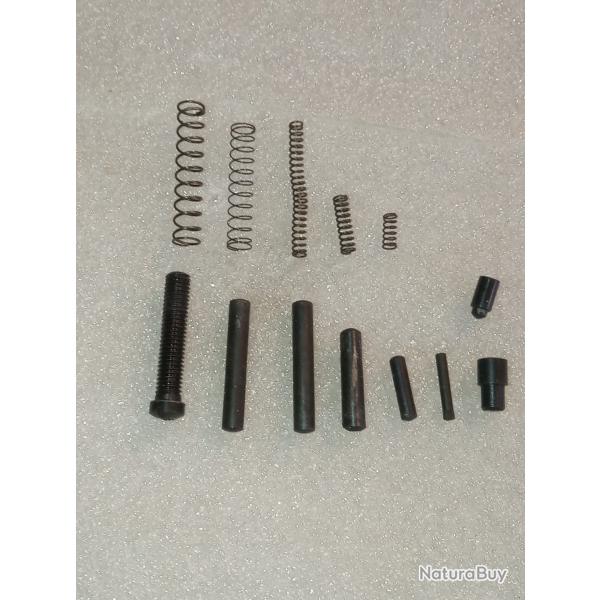 Lot petite pi�ces ErmaM1 en 22lr