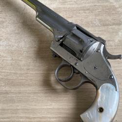 REVOLVER MERWIN HULERT. &laquo; POCKET ARMY &raquo;  DOUBLE ACTION CAL. 44-40, PV DE ST &Eacute;TIENNE