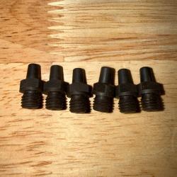 LOT DE 6 CHEMINEES REVOLVER OU PISTOLET POUDRE NOIRE NEUVES DE STOCK ANCIENNES (lot 1)