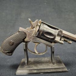 Revolver Bulldog Dieudonn&eacute; Debouxthay &agrave; syst&egrave;me, Cal. 9.82mm - 1� sans prix de r&eacute;serve !!