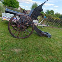 Cannon D&Eacute;CORATION CANON &laquo; DRAGON &raquo; POUR PETARDS