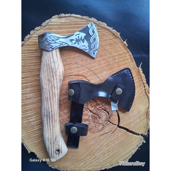 H4 - Hache style Viking - Manche bois clair - �tui cuir