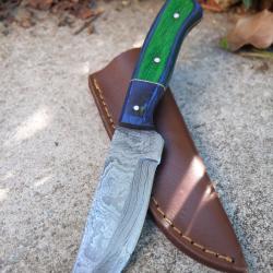 Couteau Skinner Lame Acier Damas 256 Couches Manche Green/Black Etui Cuir Fabric Artisanale