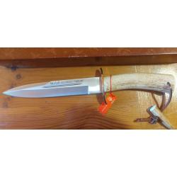 Couteau de chasse MUELA ALCARAZ lame fixe inox 19,5 cm - manche en bois de cerf + lacet et &eacute;tui cuir