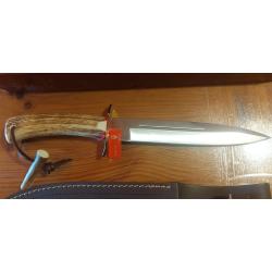 Couteau de chasse MUELA ALCARAZ lame fixe inox 19,5 cm - manche en bois de cerf + lacet et &eacute;tui cuir