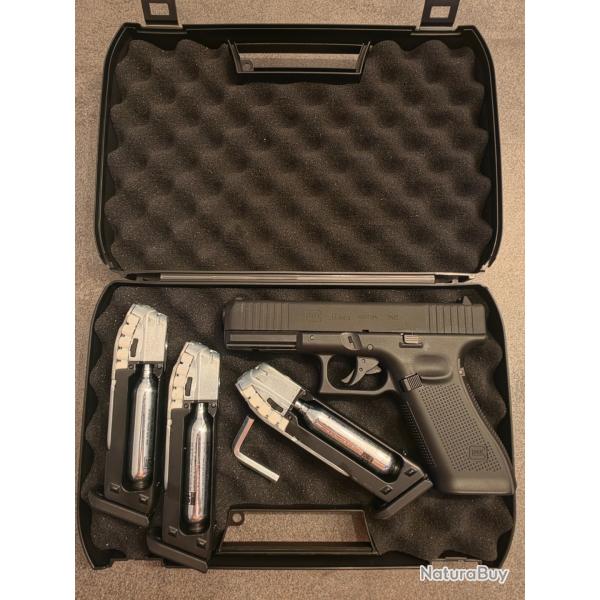 Umarex Glock 17 Gen5 CO2 diabolo/plombs en parfait �tat avec 3 chargeurs, mallette et cartouches CO2