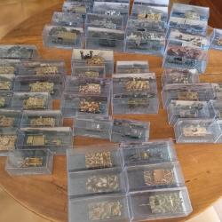Superbe Collection 51 Maquettes Blind&eacute;s WW2 1/72 - Bo&icirc;tes Vitrines