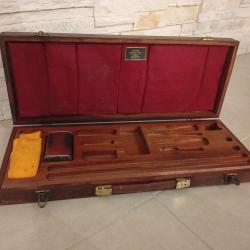 Mallette Artisanale ancienne pour entretien arme