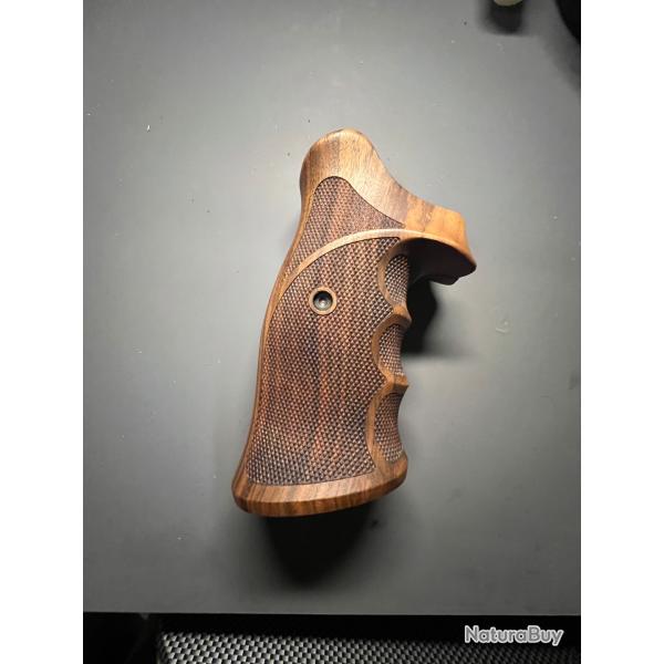Poign�e Nill pour Revolver Smith&Wesson N-frame Round butt