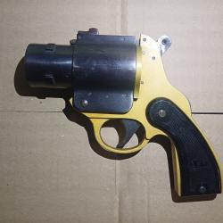 Pistolet lance fus&eacute;es M.A.B 62