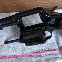 Revolver Smith & Wesson mod&egrave;le 13.2 /357 magnum 4 pouce