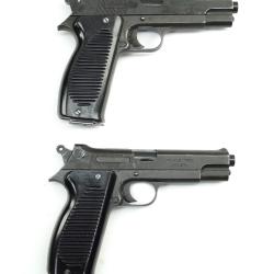 D&eacute;stockage ! Pistolet r&eacute;glementaire fran&ccedil;ais MAC 50 1950 - Cal. 9x19 mm et ses accessoires